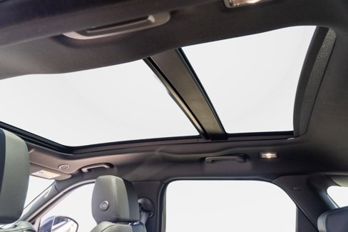 New 2026 Land Rover Range Rover Velar S image 26