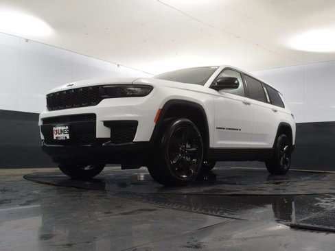 New 2025 Jeep Grand Cherokee L Altitude image 41