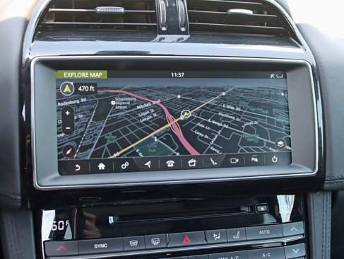 Used 2020 Jaguar F-PACE Prestige image 22