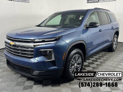 New 2025 Chevrolet Traverse LT w/ LPO, Floor Liner Package image 1