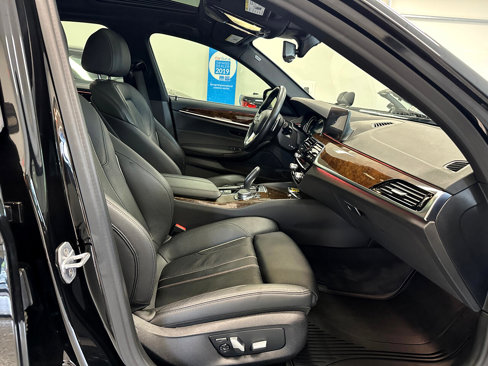 Used 2019 BMW 540i xDrive image 24
