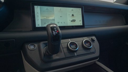 New 2024 Land Rover Defender 110 S image 24