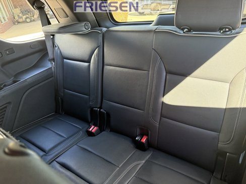 Used 2023 GMC Yukon SLT image 23