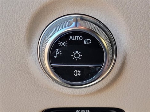 Used 2024 Mercedes-Benz C 300 4MATIC Sedan image 24