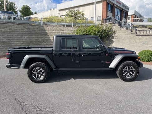 New 2025 Jeep Gladiator Rubicon image 7