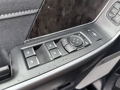 New 2025 Ford F450 Lariat image 19