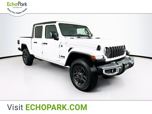 Used 2024 Jeep Gladiator Sport image 1