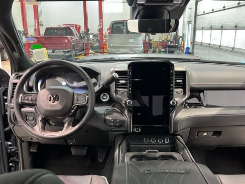 New 2025 RAM 2500 Limited image 20