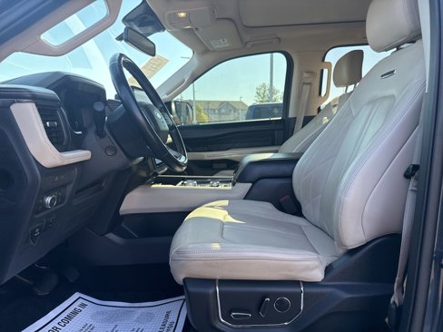 Used 2022 Ford Expedition Max Platinum image 9