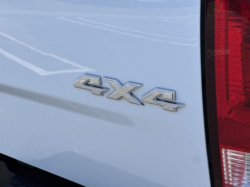 Used 2022 RAM 1500 Classic SLT image 34