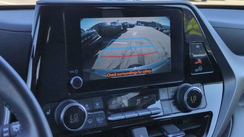 Used 2024 Toyota Highlander XLE image 30