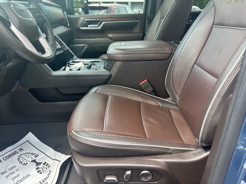 Used 2024 GMC Sierra 3500 Denali w/ Denali Reserve Package image 26