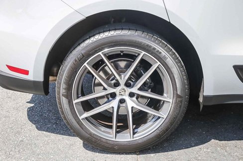 Used 2022 Porsche Macan image 12