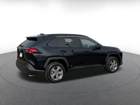 Used 2025 Toyota RAV4 LE image 15