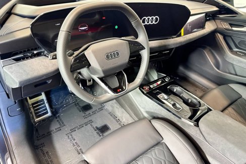 New 2025 Audi S6 e-tron Prestige image 9