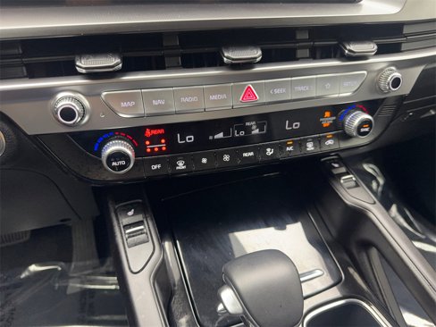 Used 2025 Kia Telluride S image 64