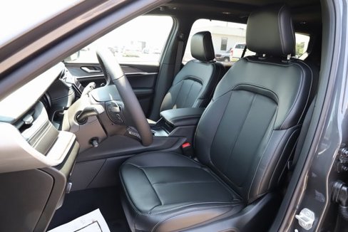 New 2025 Jeep Grand Cherokee L Limited image 13