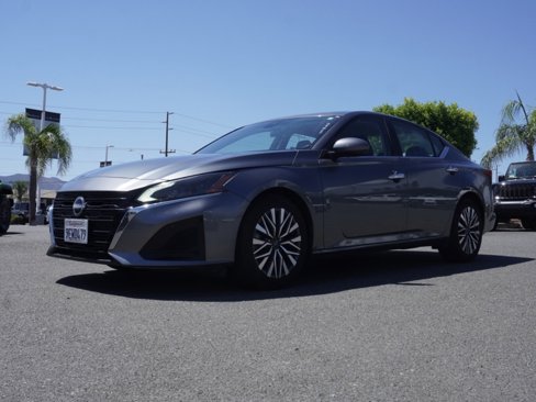 Used 2023 Nissan Altima 2.5 SV image 8