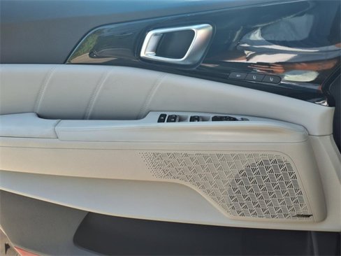 New 2026 Kia Carnival SX Prestige image 17