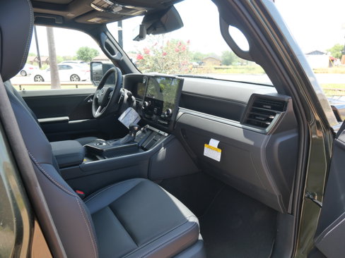 Used 2025 Lexus GX 550 image 13