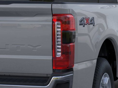 New 2026 Ford F250 4x4 Crew Cab Super Duty image 21