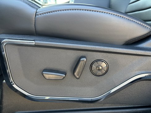 New 2026 Ford F250 Platinum w/ Tremor Off-Road Package image 13
