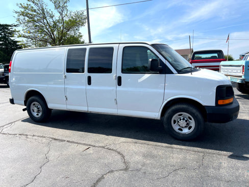Used 2014 Chevrolet Express 3500 Extended image 3