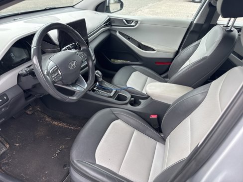 Used 2020 Hyundai Ioniq Limited image 5