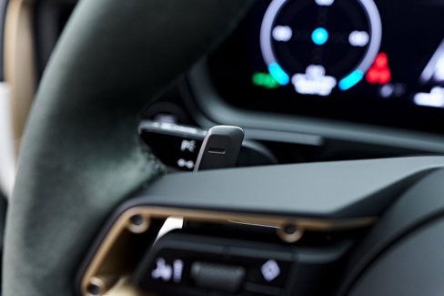 Used 2025 Porsche Cayenne GTS image 65