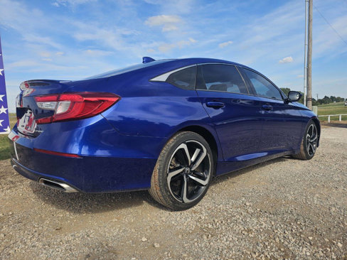 Used 2018 Honda Accord Sport image 3