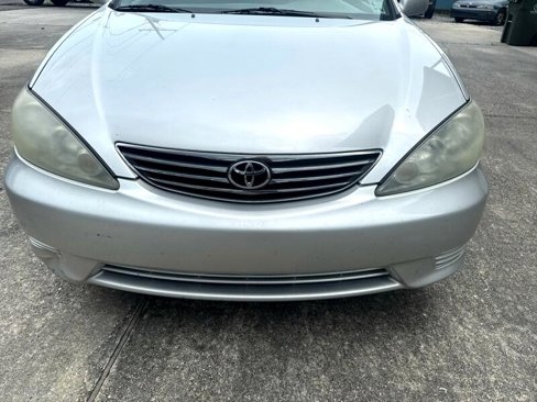 Used 2005 Toyota Camry LE image 8