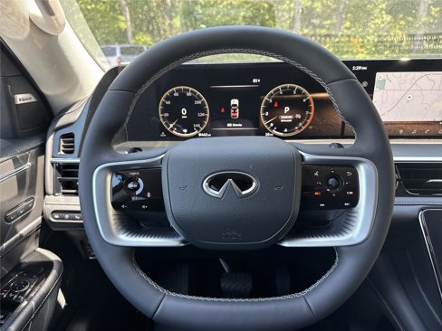 New 2026 INFINITI QX80 Luxe image 12