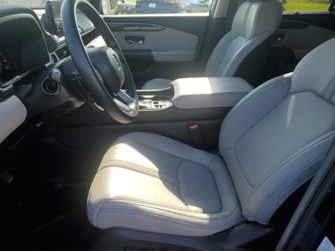 Used 2025 Honda Pilot EX-L image 19