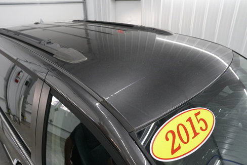 Used 2015 Chrysler Town & Country Touring-L w/ Driver Convenience Group image 2