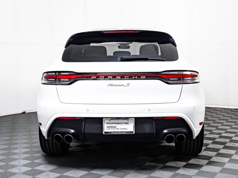 Certified 2023 Porsche Macan S image 11