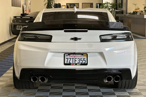 Used 2018 Chevrolet Camaro SS image 5
