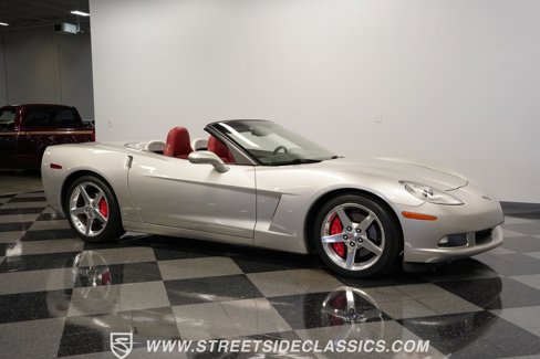 Used 2006 Chevrolet Corvette Convertible w/ Preferred Equipment Group image 15