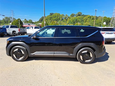 Used 2024 Kia EV9 Light Long Range image 2