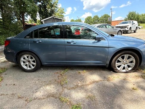 Used 2011 Chrysler 200 Touring image 11