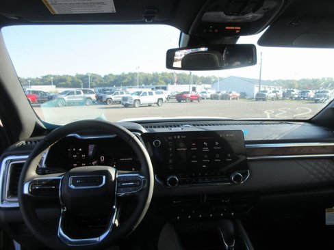 New 2026 GMC Canyon Denali image 15