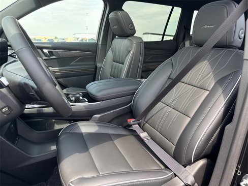 New 2026 Buick Enclave Avenir image 16