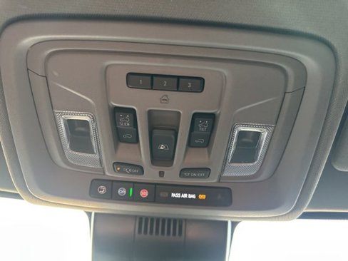 Used 2024 GMC Sierra 2500 Denali w/ Denali Reserve Package image 40