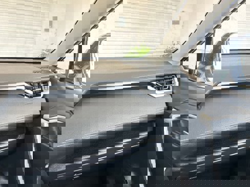 Used 2025 Toyota RAV4 XLE image 35
