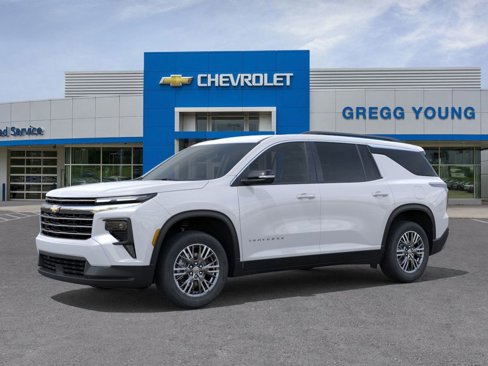 New 2026 Chevrolet Traverse LT image 2