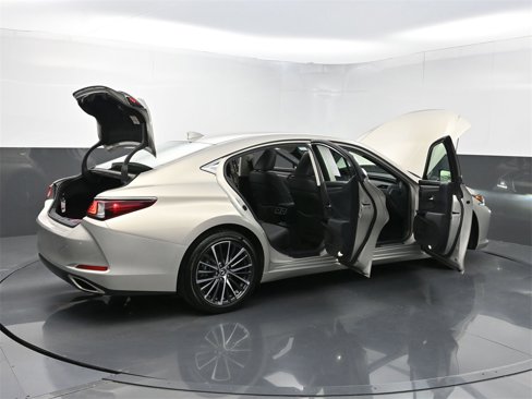 Used 2024 Lexus ES 350 w/ Premium Package image 41