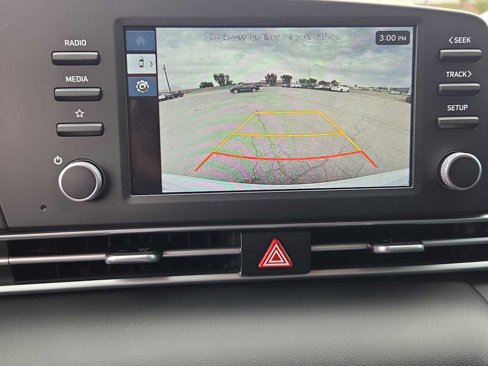 Certified 2025 Hyundai Elantra SE image 28