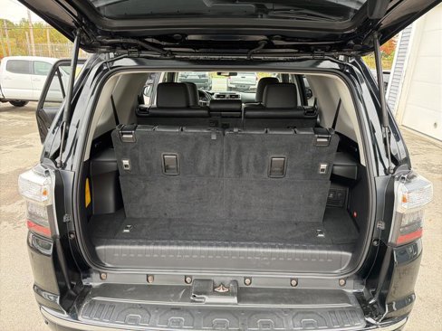 Used 2019 Toyota 4Runner SR5 Premium image 6