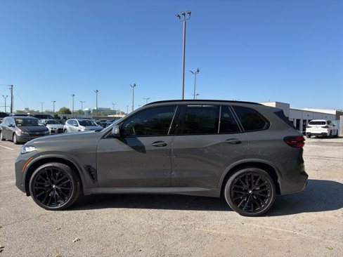 Used 2026 BMW X5 xDrive40i w/ M Sport Package image 28