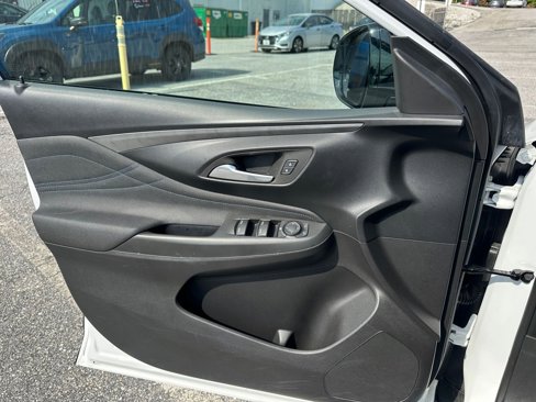 Used 2025 Buick Envista Sport Touring image 20