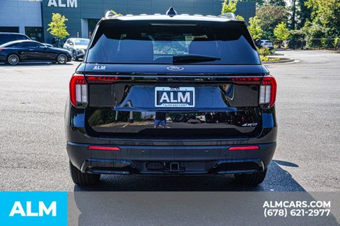Used 2025 Ford Explorer ST-Line image 11